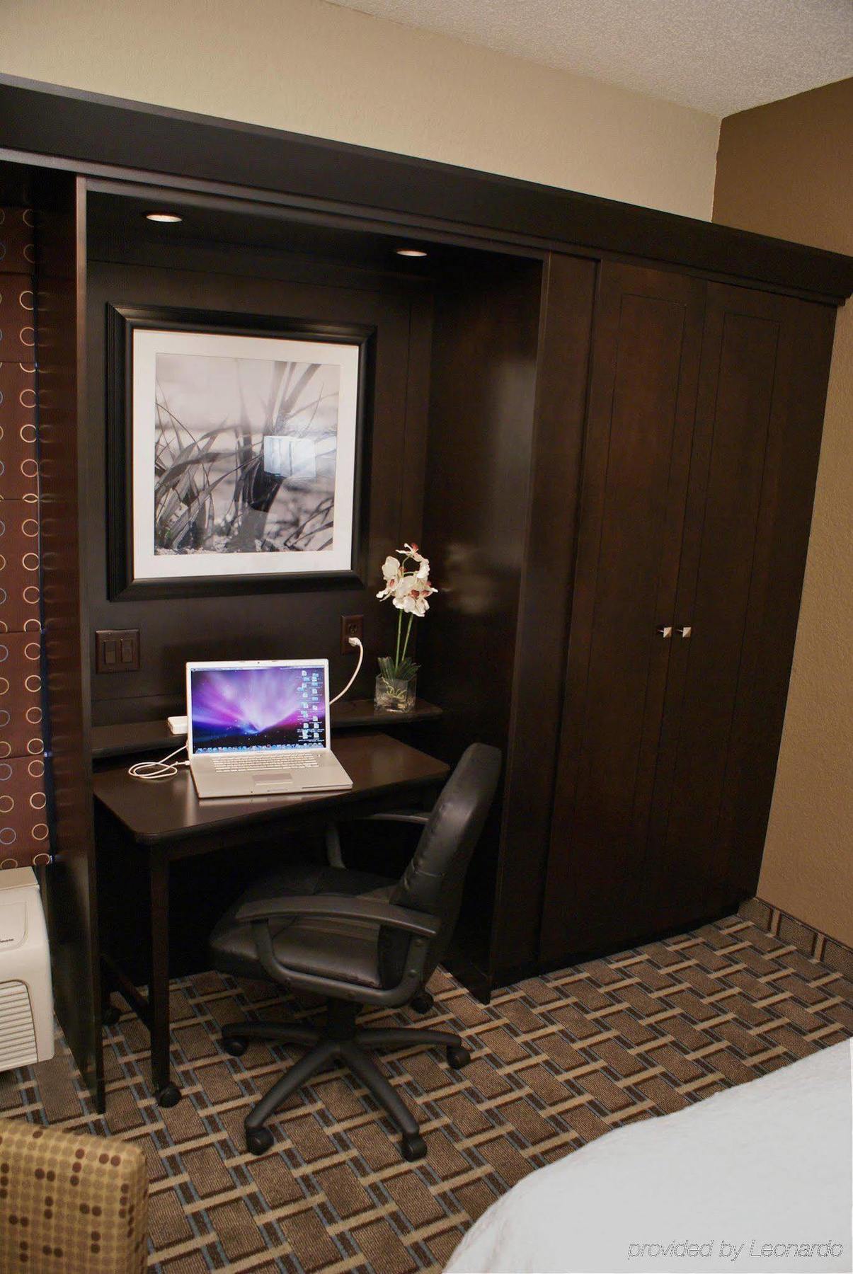 Spark By Hilton Tampa Brandon Heartland 客房 照片